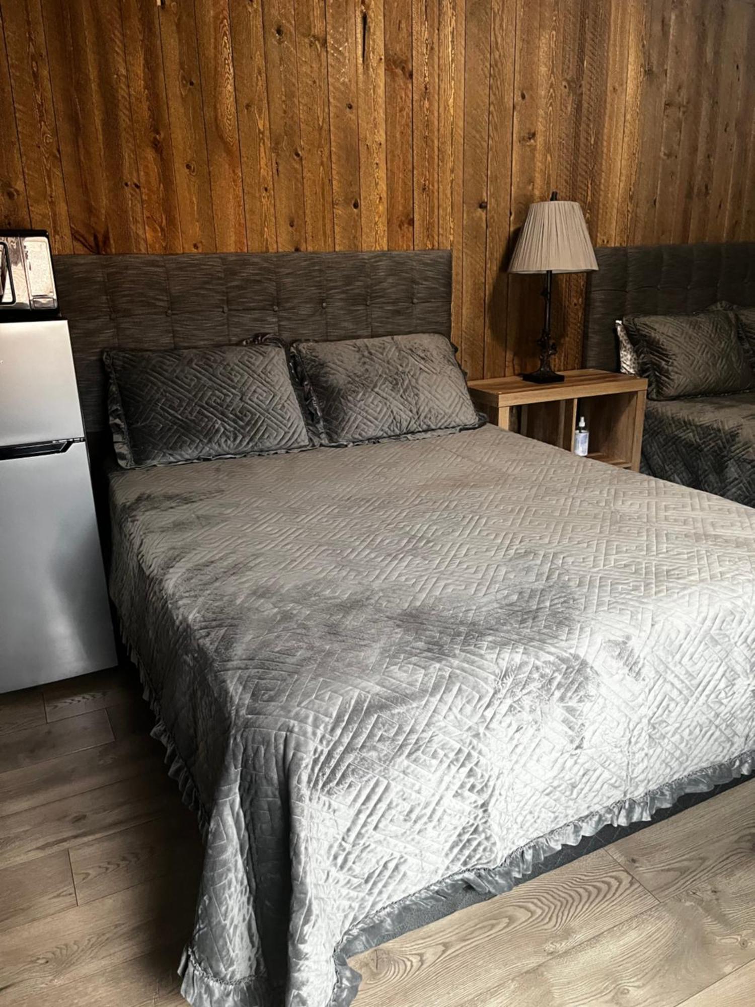Parkway Yellowstone Guest House Room #1 Gardiner Exterior foto